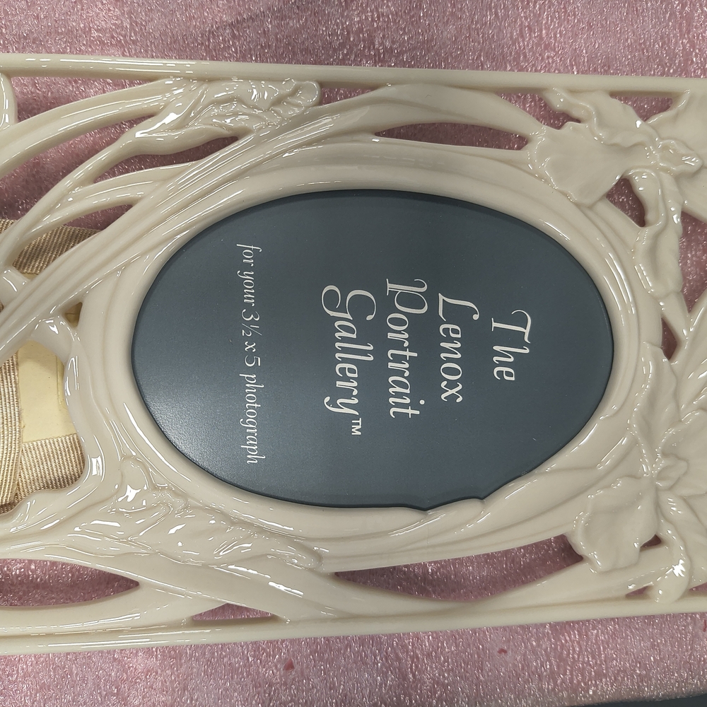 Lenox Ivory Photo Frame